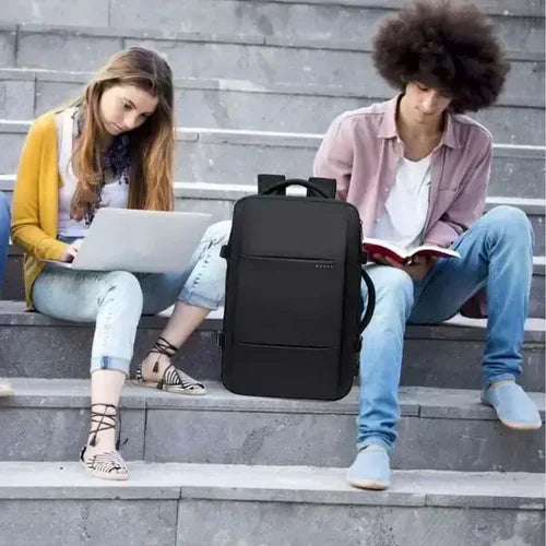 Unterwegs mit dem Business- und Freizeitrucksack Travel in Rom