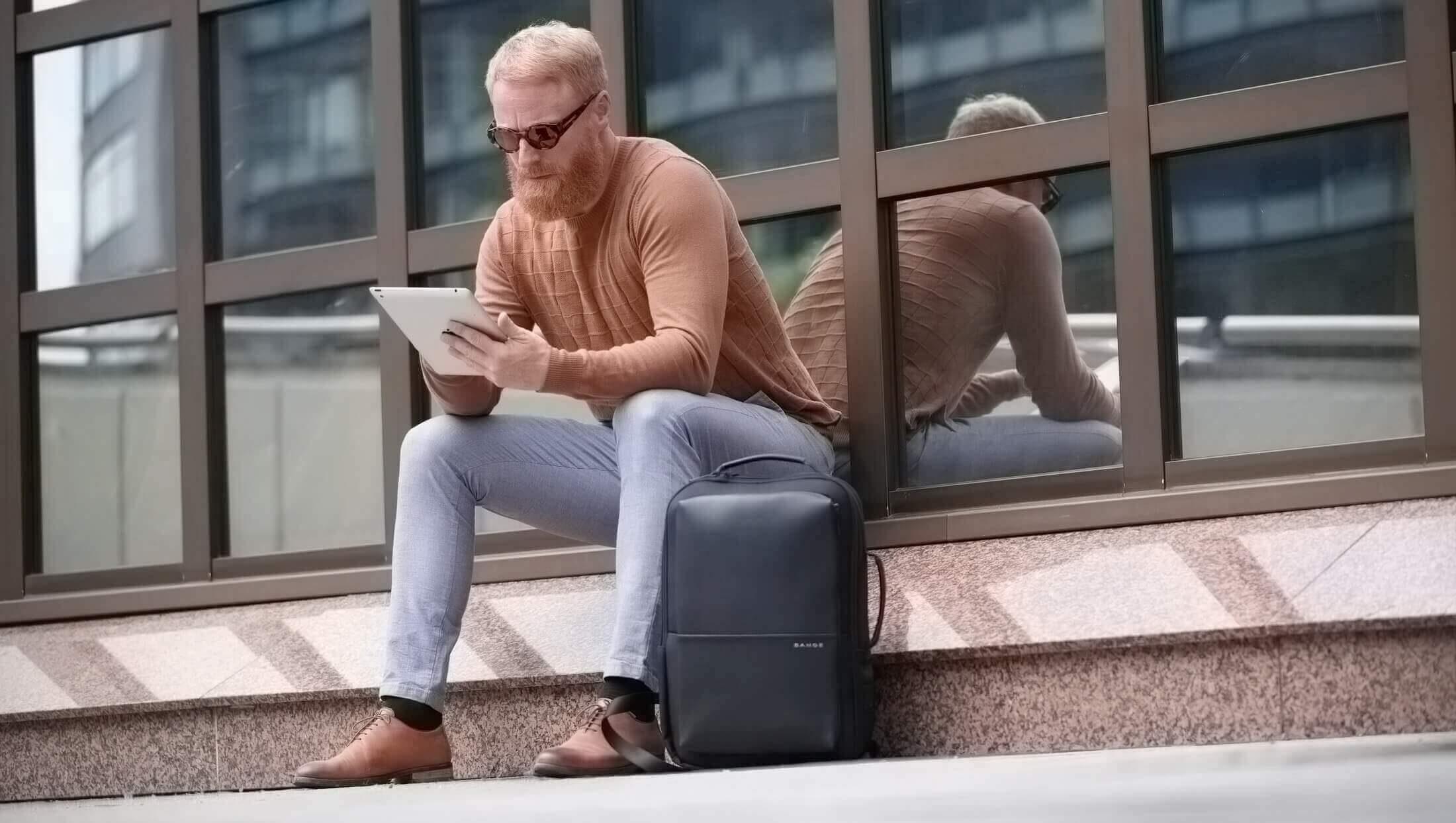 Laptoprucksack S56 von BANGE - klassisch und doch modern. Für Damen und Herren!