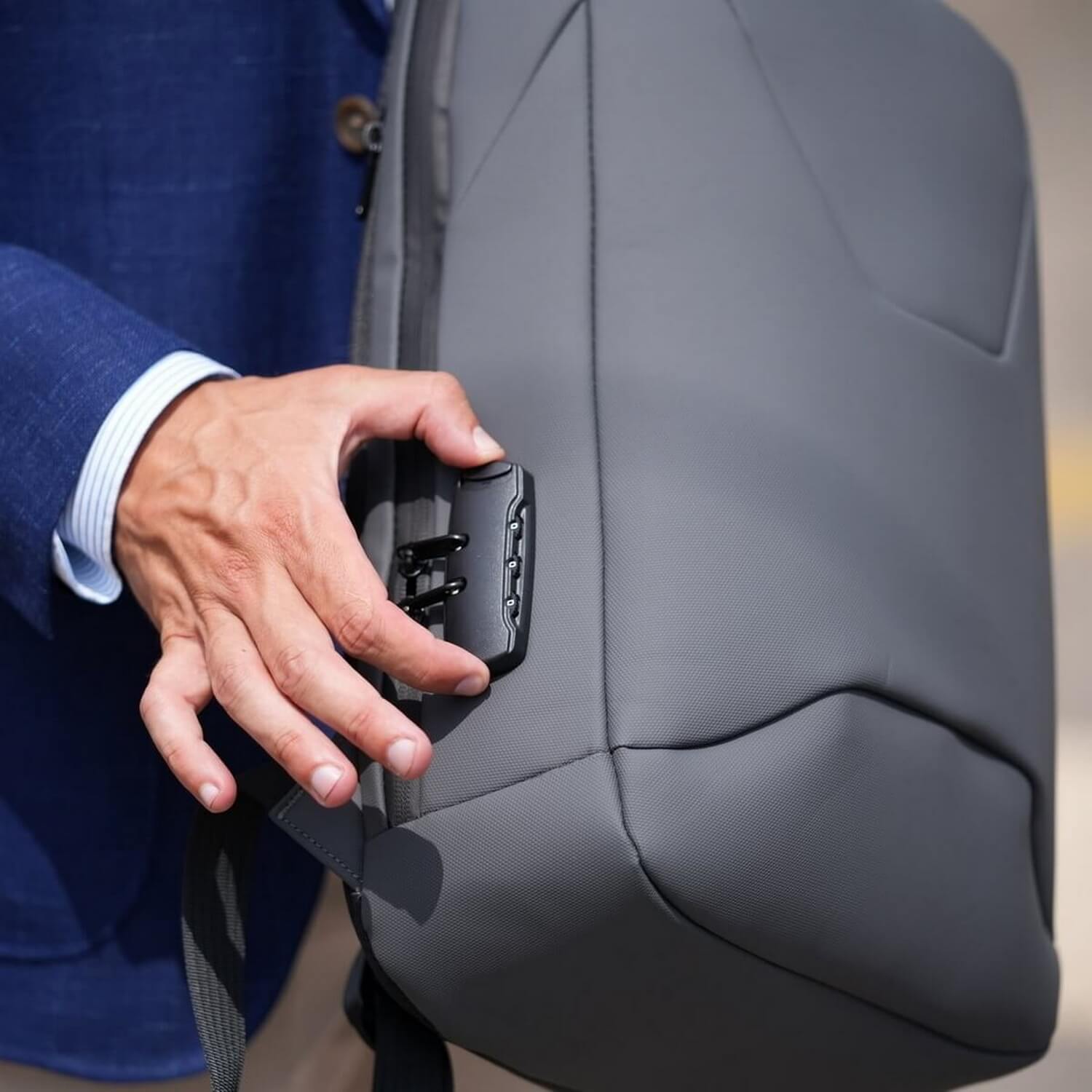 Laptoprucksack SCALA mit individuell einstellbaren Zahlenschloss